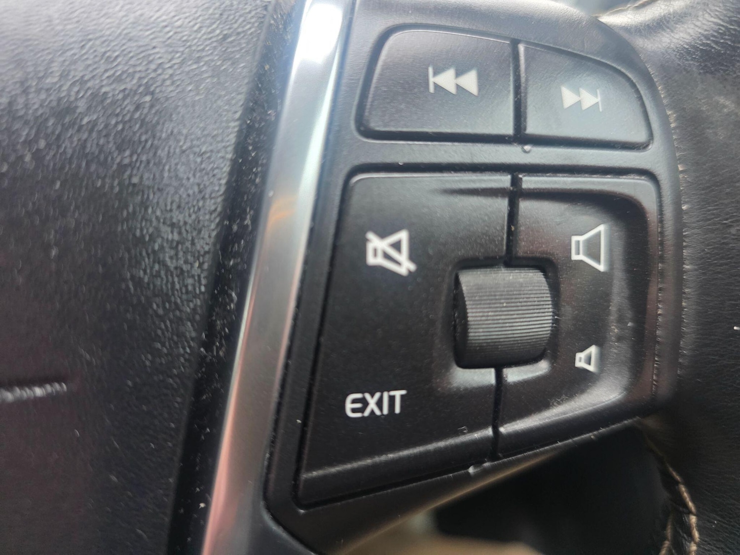 Used Volvo V40 2014 for sale - 77156583: Photo 14