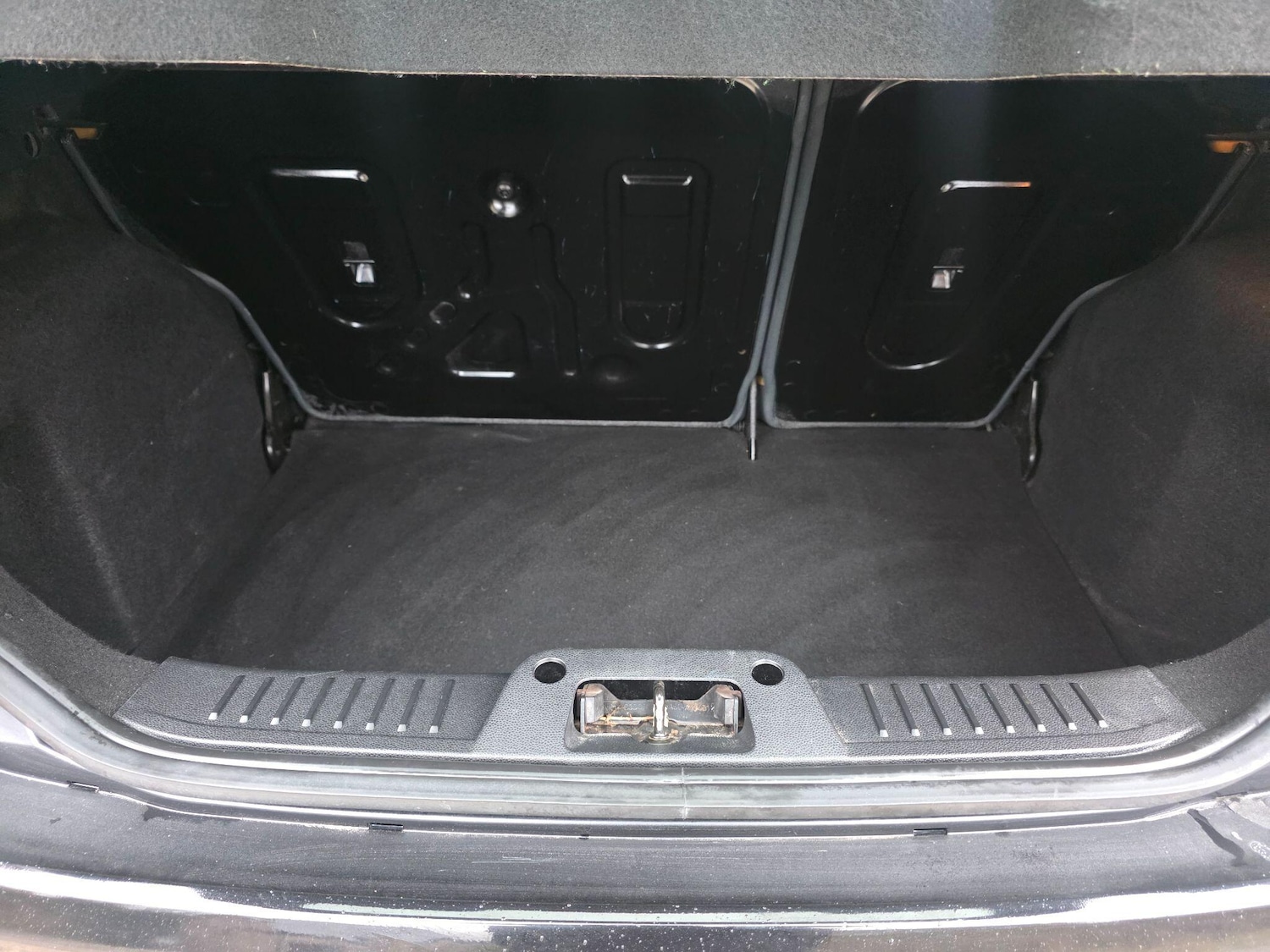 Used Ford Fiesta 2010 for sale - 77783369: Photo 11