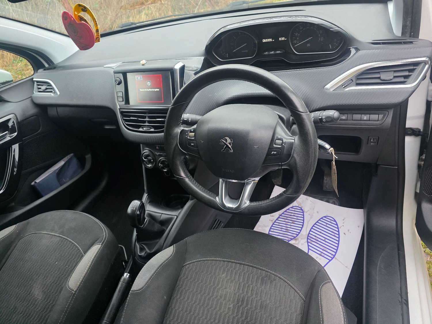 Used Peugeot 208 2016 for sale - 77793770: Photo 9