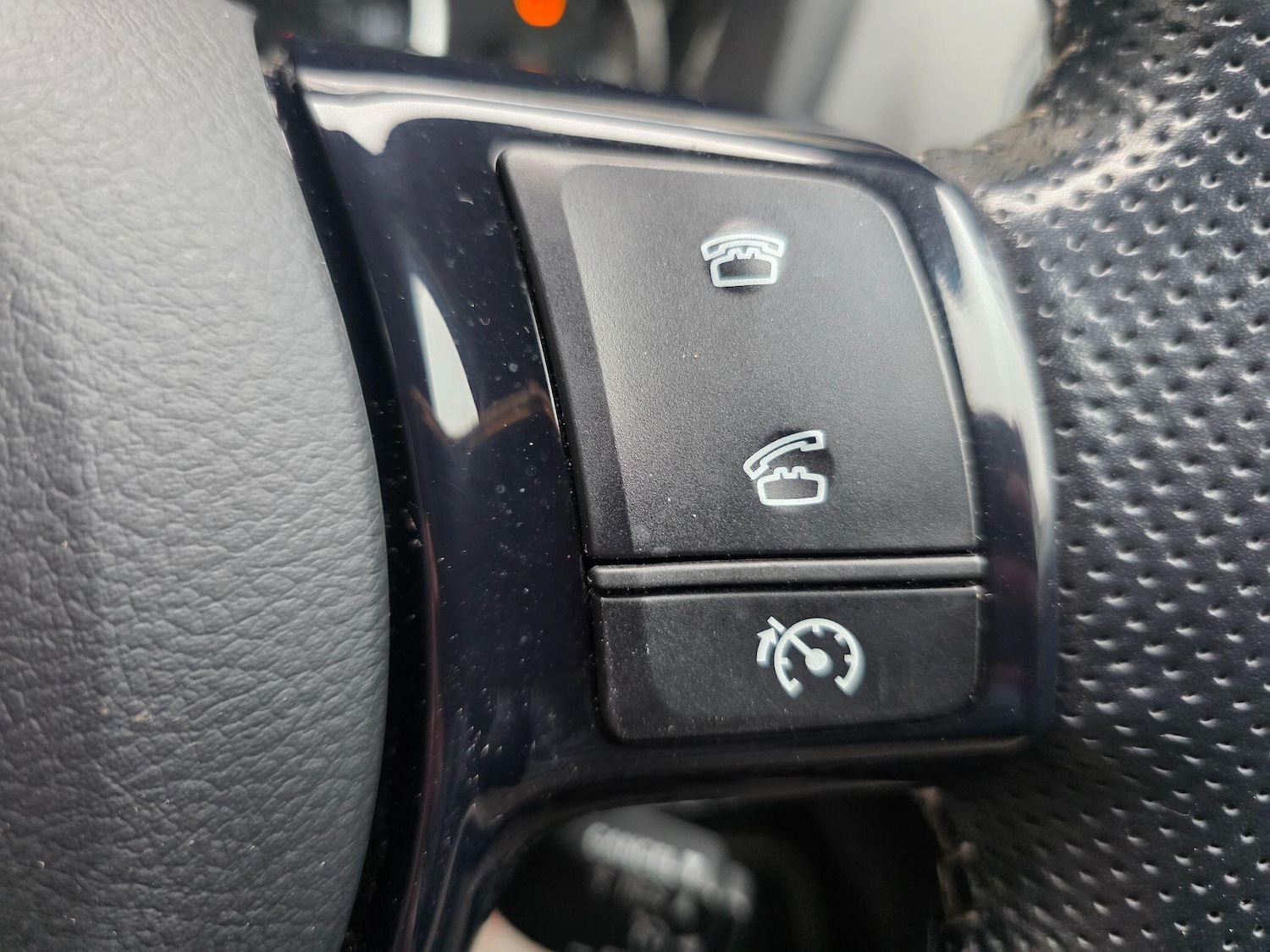 Used Toyota Yaris 2016 for sale - 76620430: Photo 17