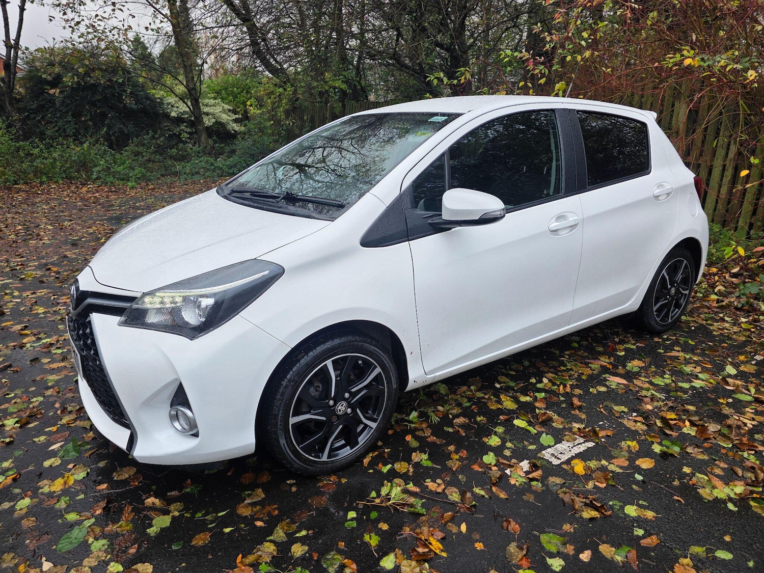 Used Toyota Yaris 2016 for sale - 76620430: Photo 4
