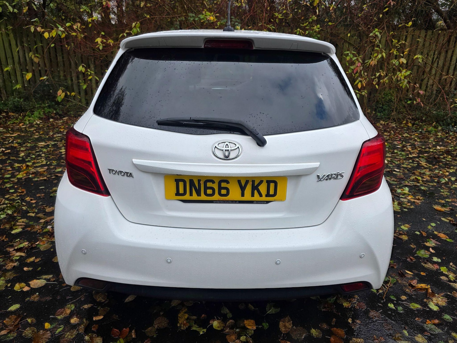 Used Toyota Yaris 2016 for sale - 76620430: Photo 6