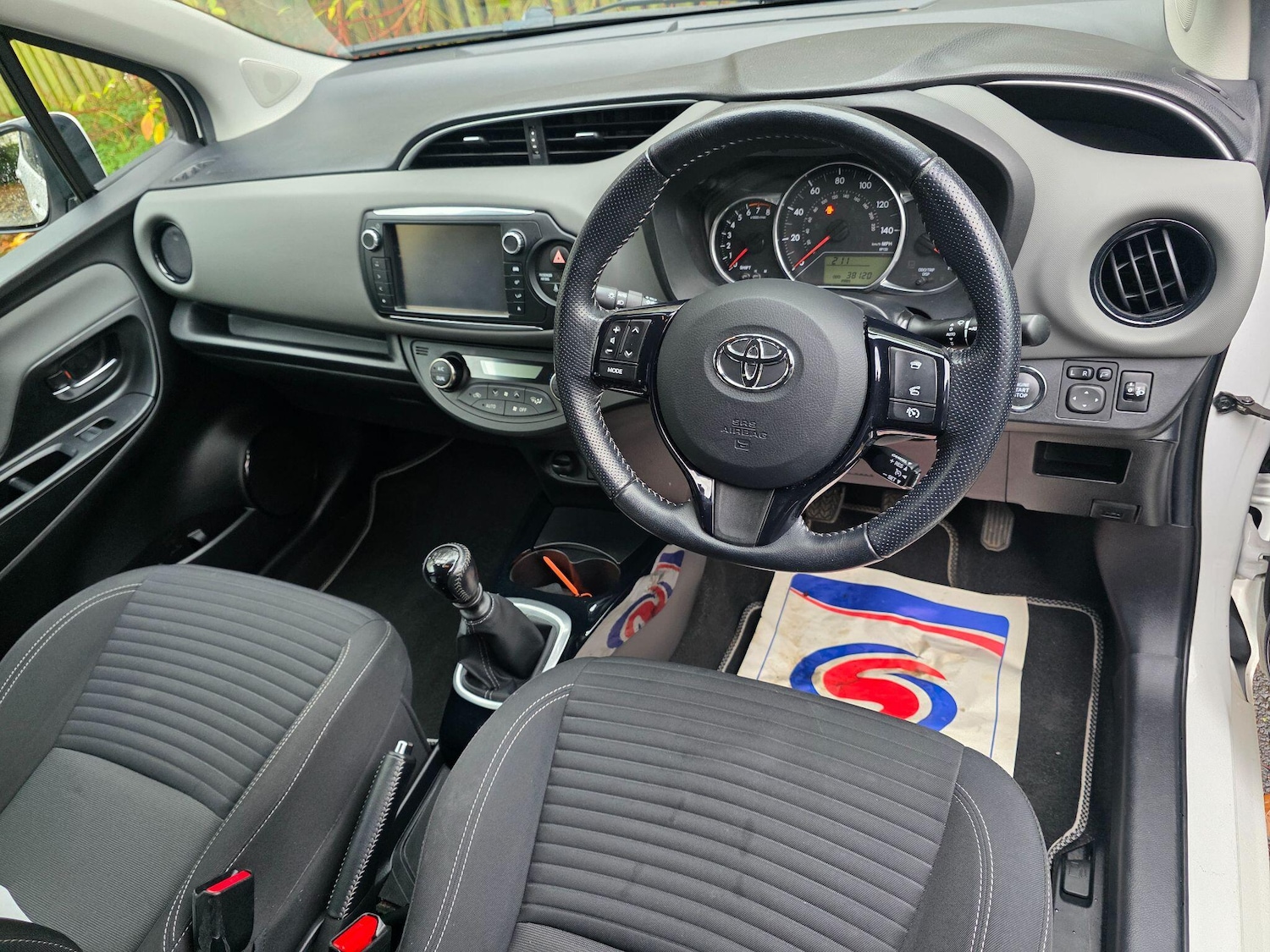 Used Toyota Yaris 2016 for sale - 76620430: Photo 9