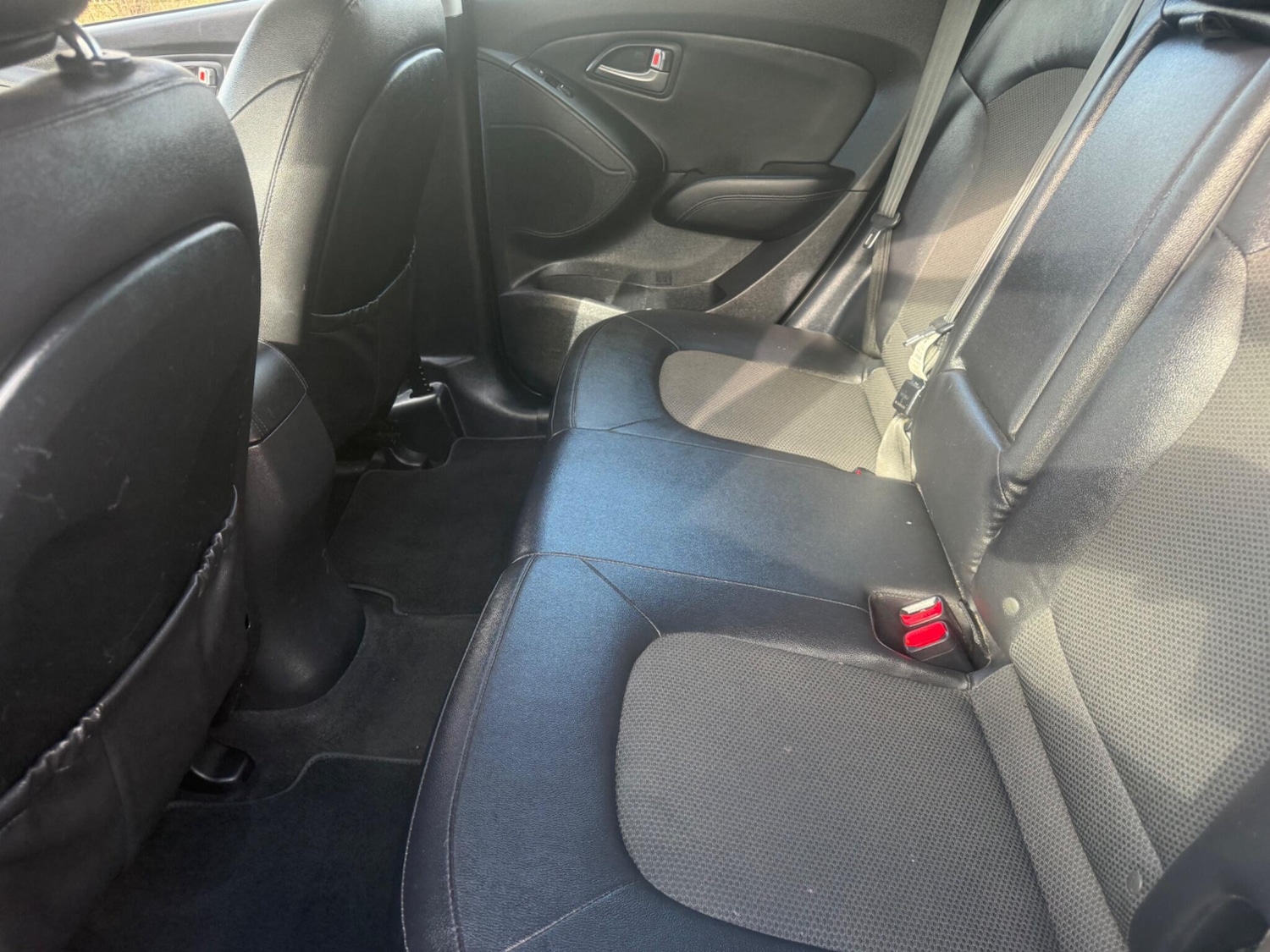 Used Hyundai Ix35 2015 for sale - 77892824: Photo 9