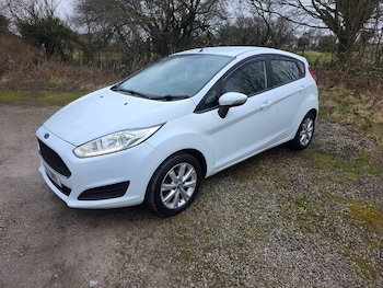 Used Ford Fiesta 2016 for sale - 77612705: Photo