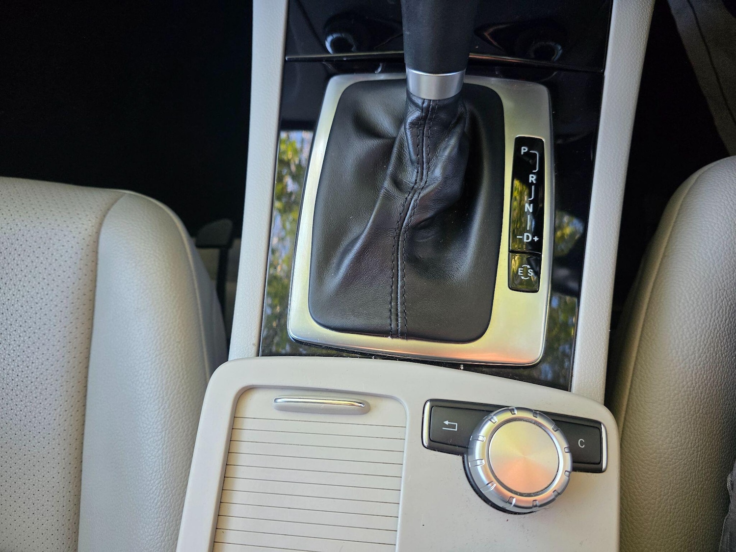 Used Mercedes-Benz C Class 2011 for sale - 76644538: Photo 12