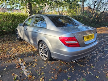 Used Mercedes-Benz C Class 2011 for sale - 76644538: Photo