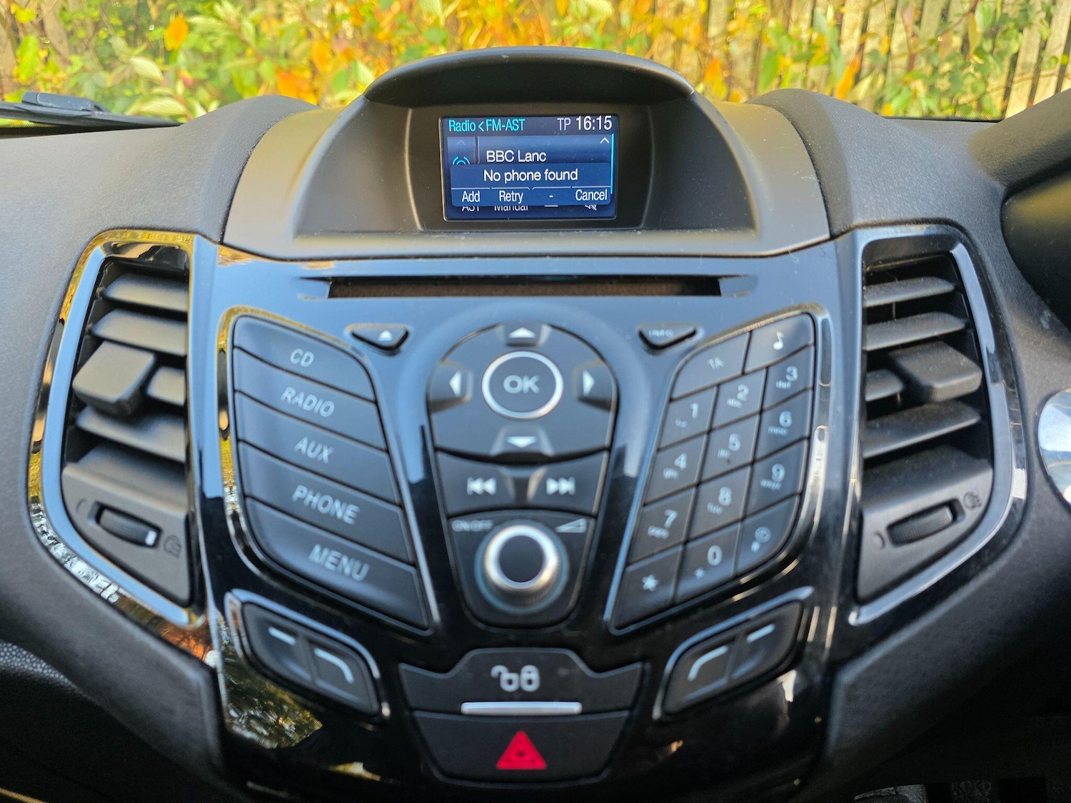 Used Ford Fiesta 2015 for sale - 76422802: Photo 14