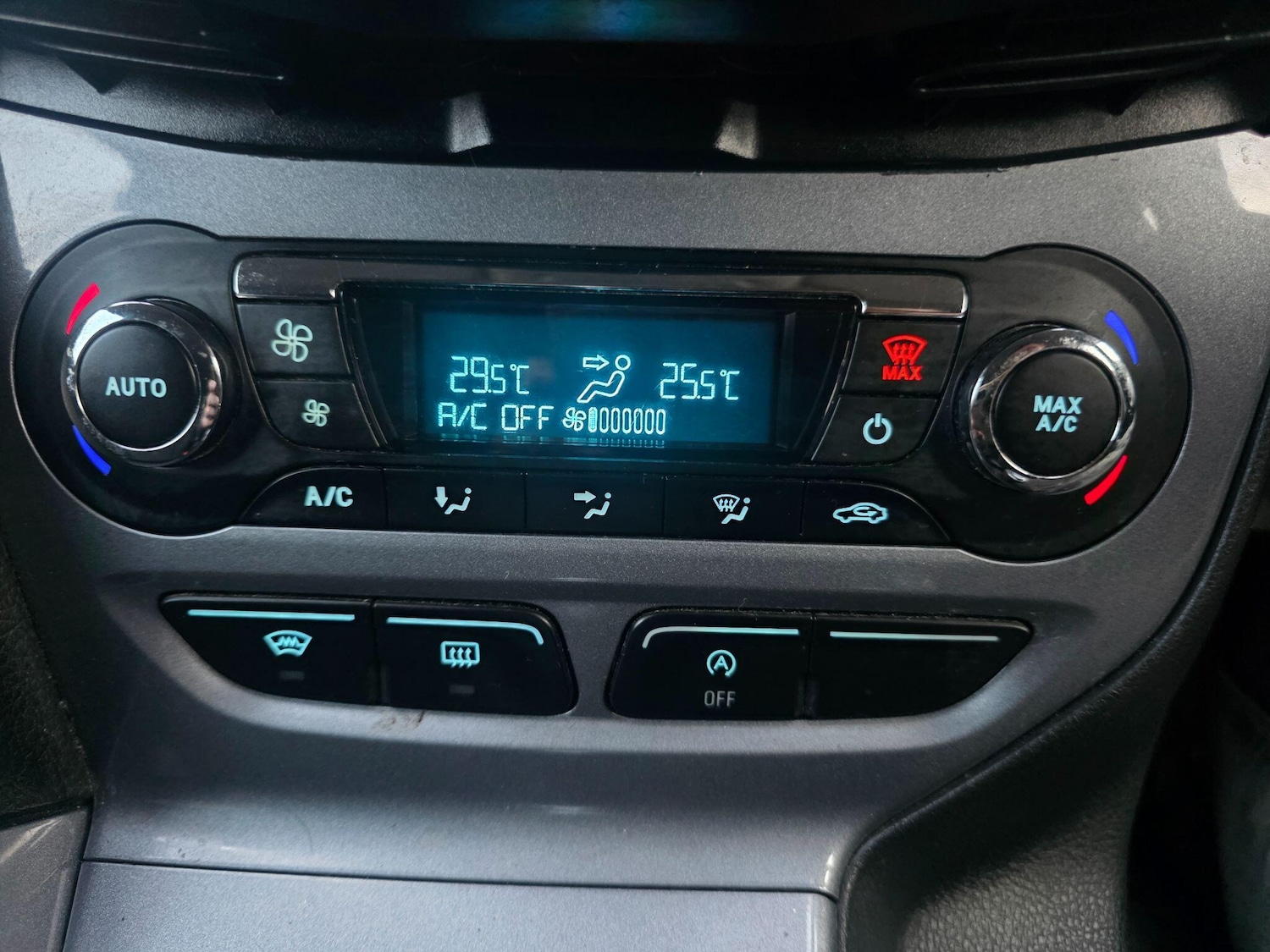 Used Ford Focus 2013 for sale - 76658483: Photo 13