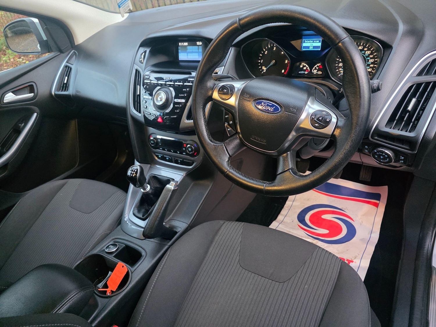 Used Ford Focus 2013 for sale - 76658483: Photo 9