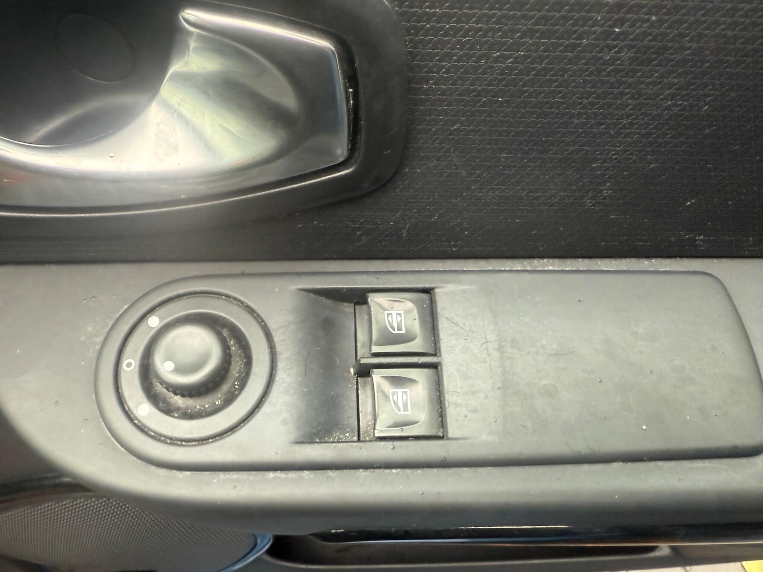 Used Renault Clio 2015 for sale - 76584963: Photo 14