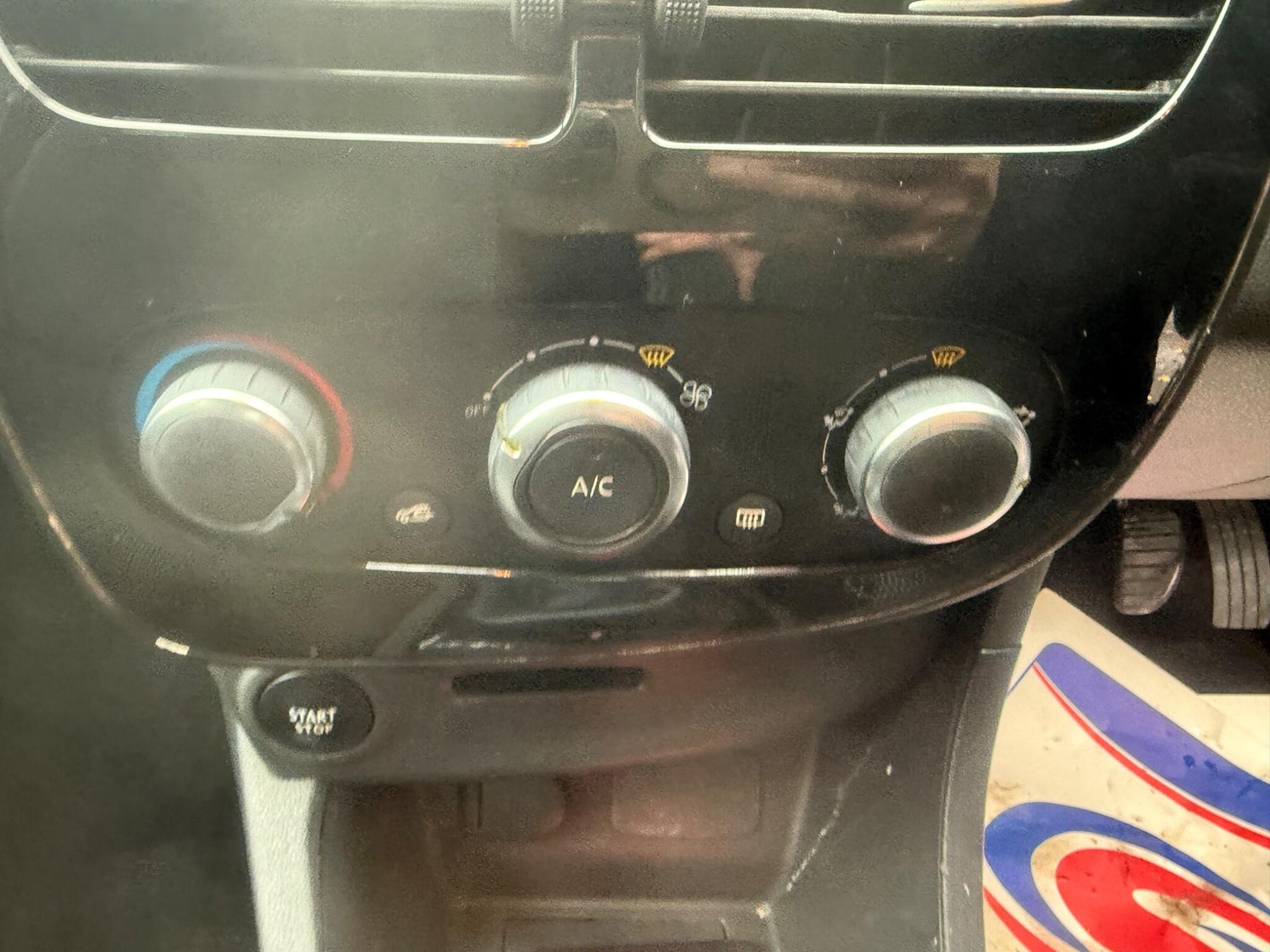 Used Renault Clio 2015 for sale - 76584963: Photo 16