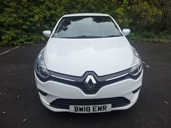 Used Renault Clio 2018 for sale - 76238549: Photo 2