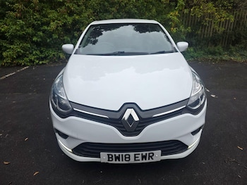 Used Renault Clio 2018 for sale - 76238549: Photo 2
