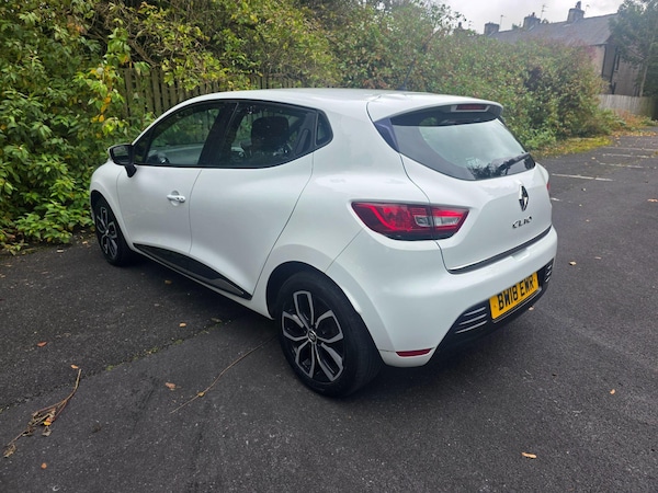 Used Renault Clio 2018 for sale - 76238549: Photo 5