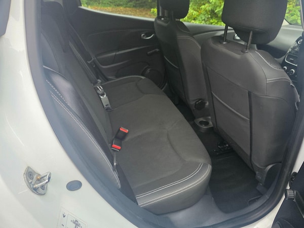 Used Renault Clio 2018 for sale - 76238549: Photo 9