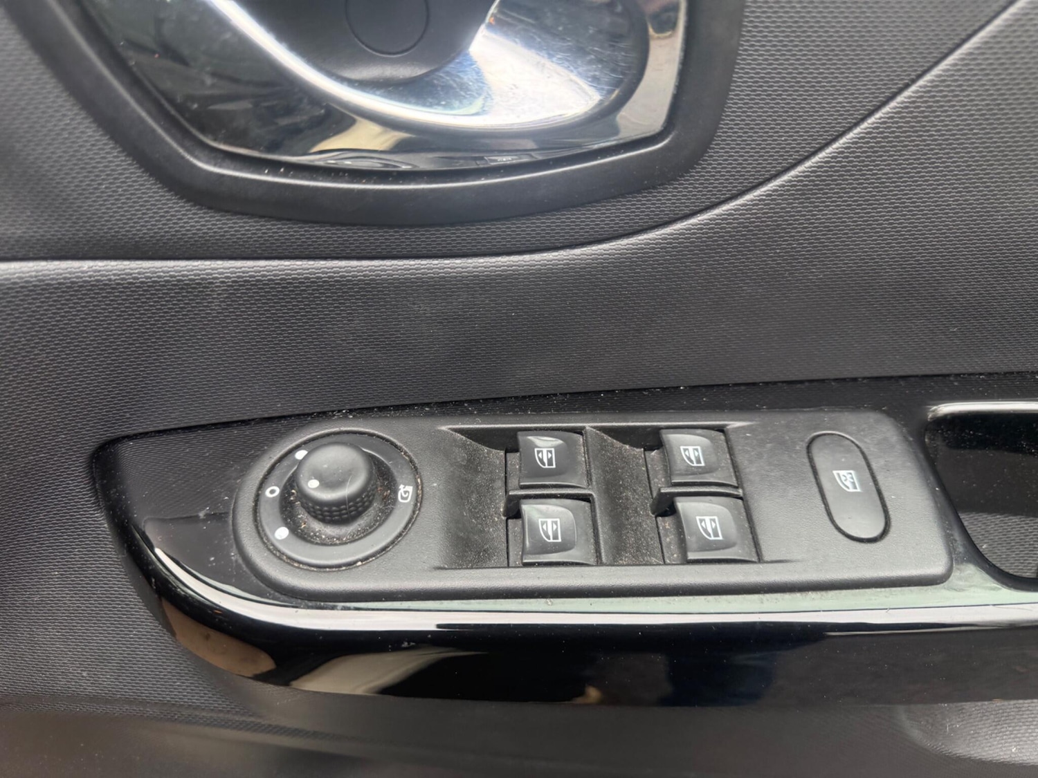 Used Renault Captur 2016 for sale - 77705167: Photo 11