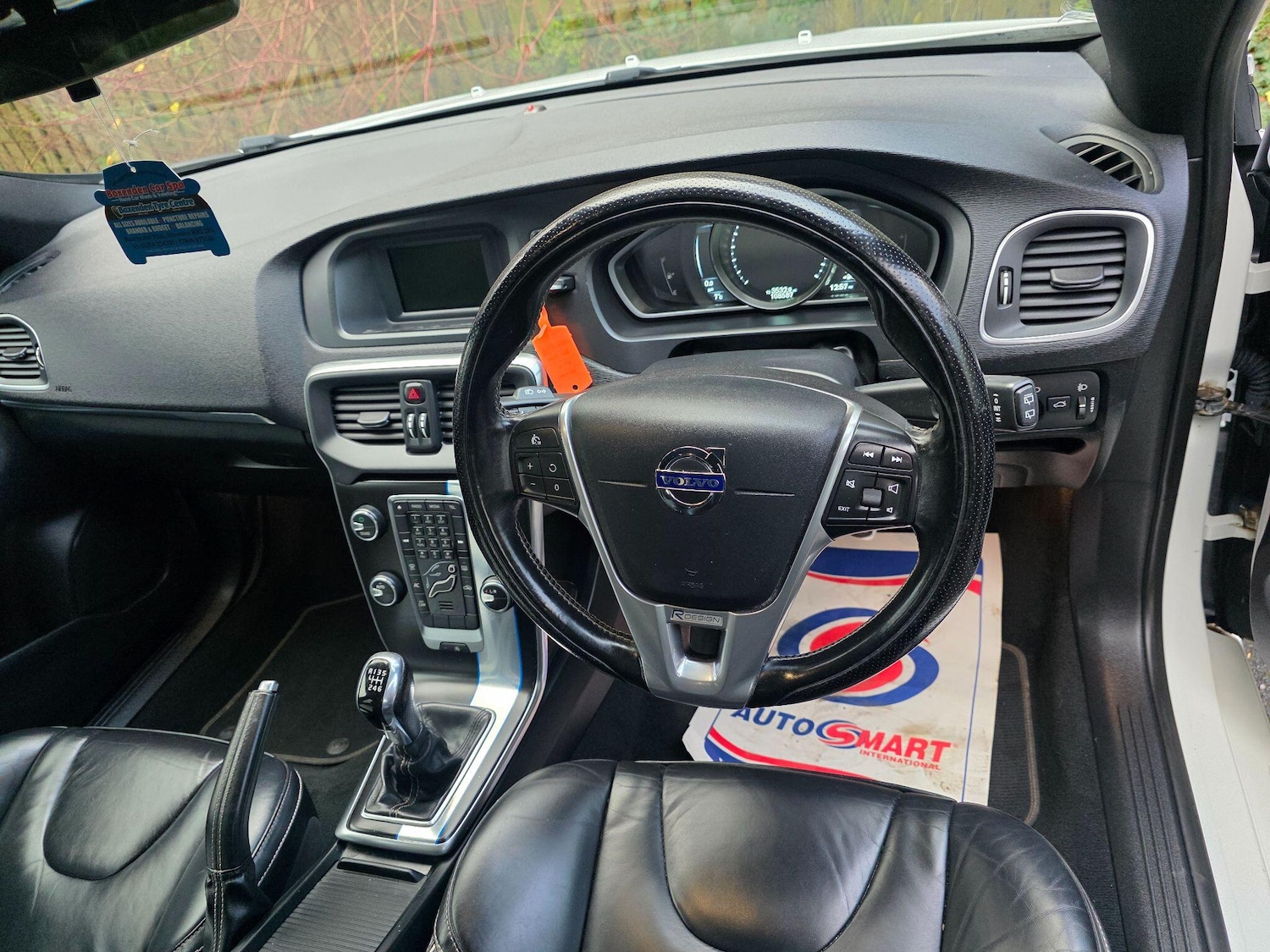 Used Volvo V40 2015 for sale - 77040648: Photo 9