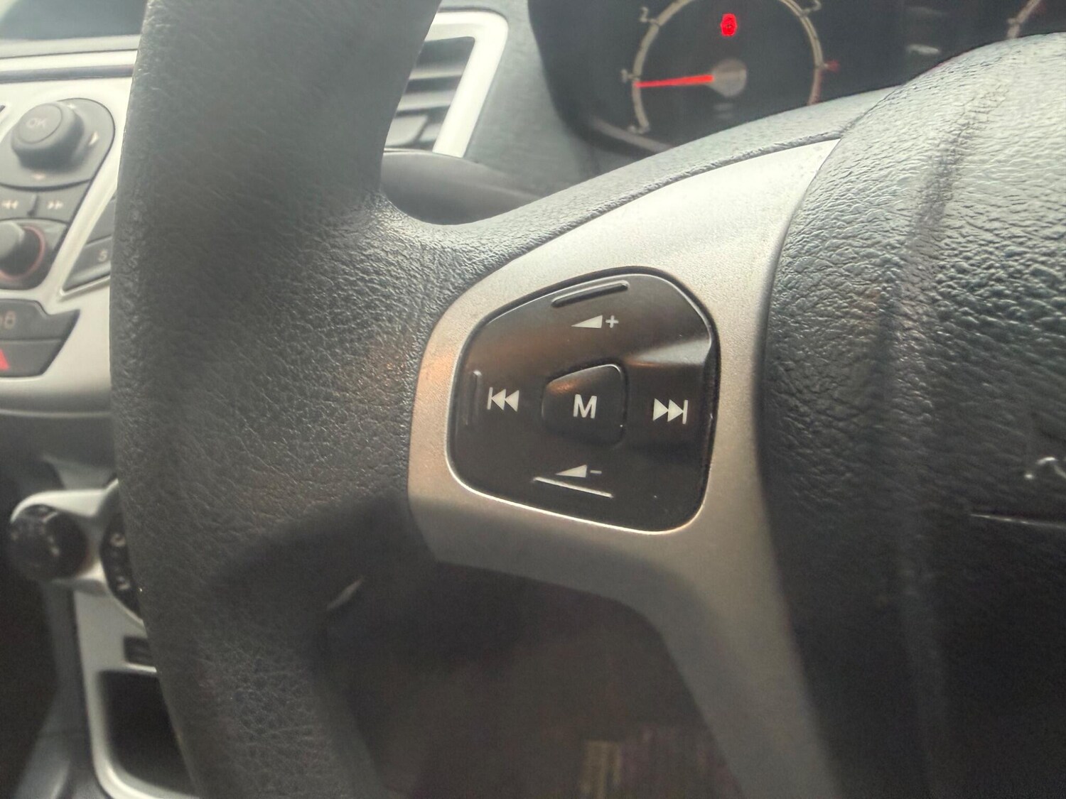 Used Ford Fiesta 2012 for sale - 77468543: Photo 17