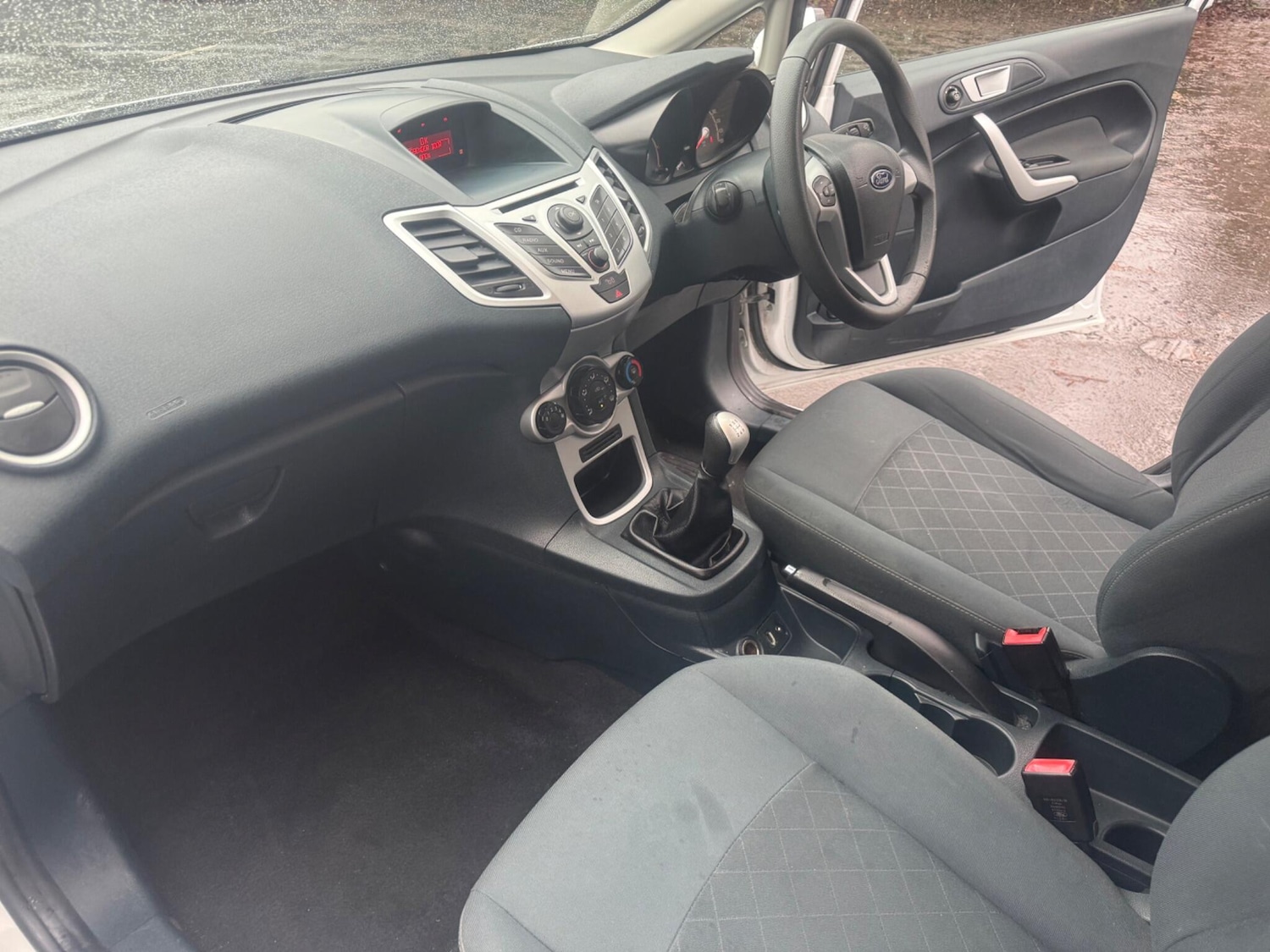 Used Ford Fiesta 2012 for sale - 77468543: Photo 8