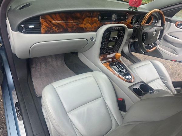 Used Jaguar XJ 2005 for sale - 76239082: Photo 13