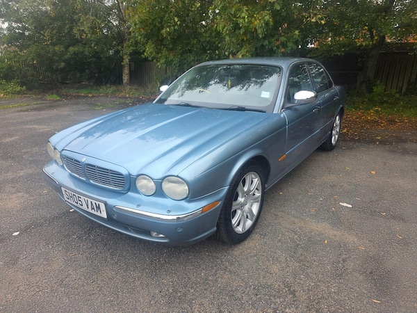 Used Jaguar XJ 2005 for sale - 76239082: Photo 3