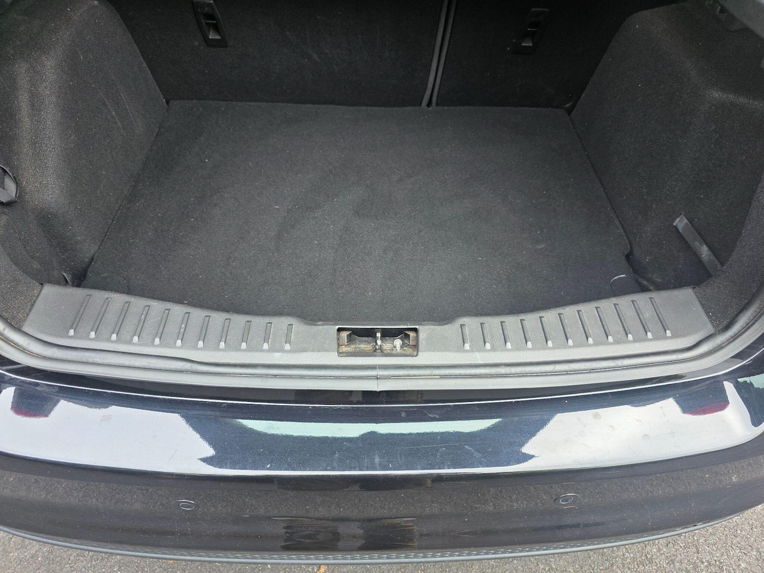 Used Ford Focus 2014 for sale - 76270689: Photo 11