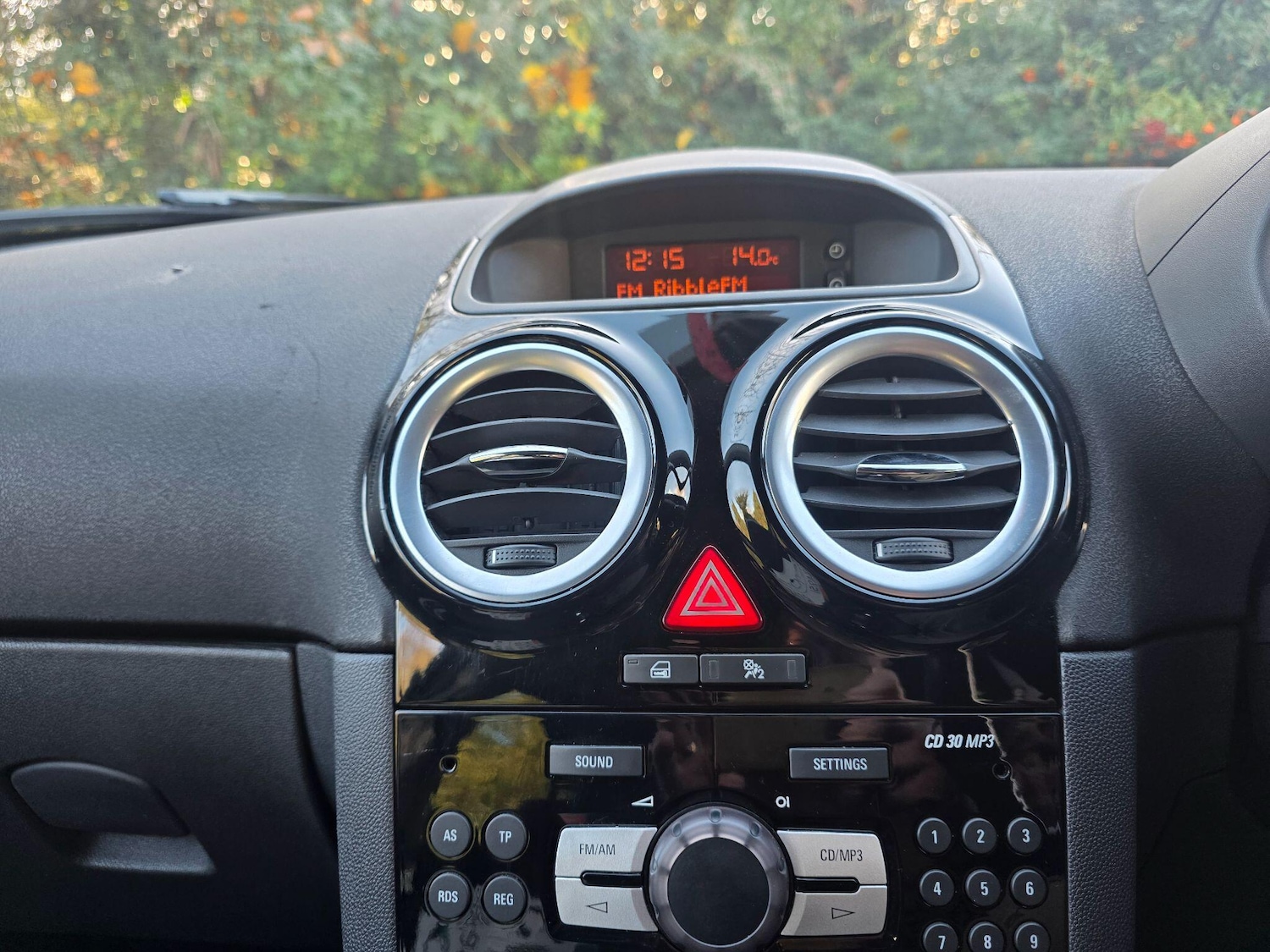 Used Vauxhall Corsa 2011 for sale - 76572324: Photo 15