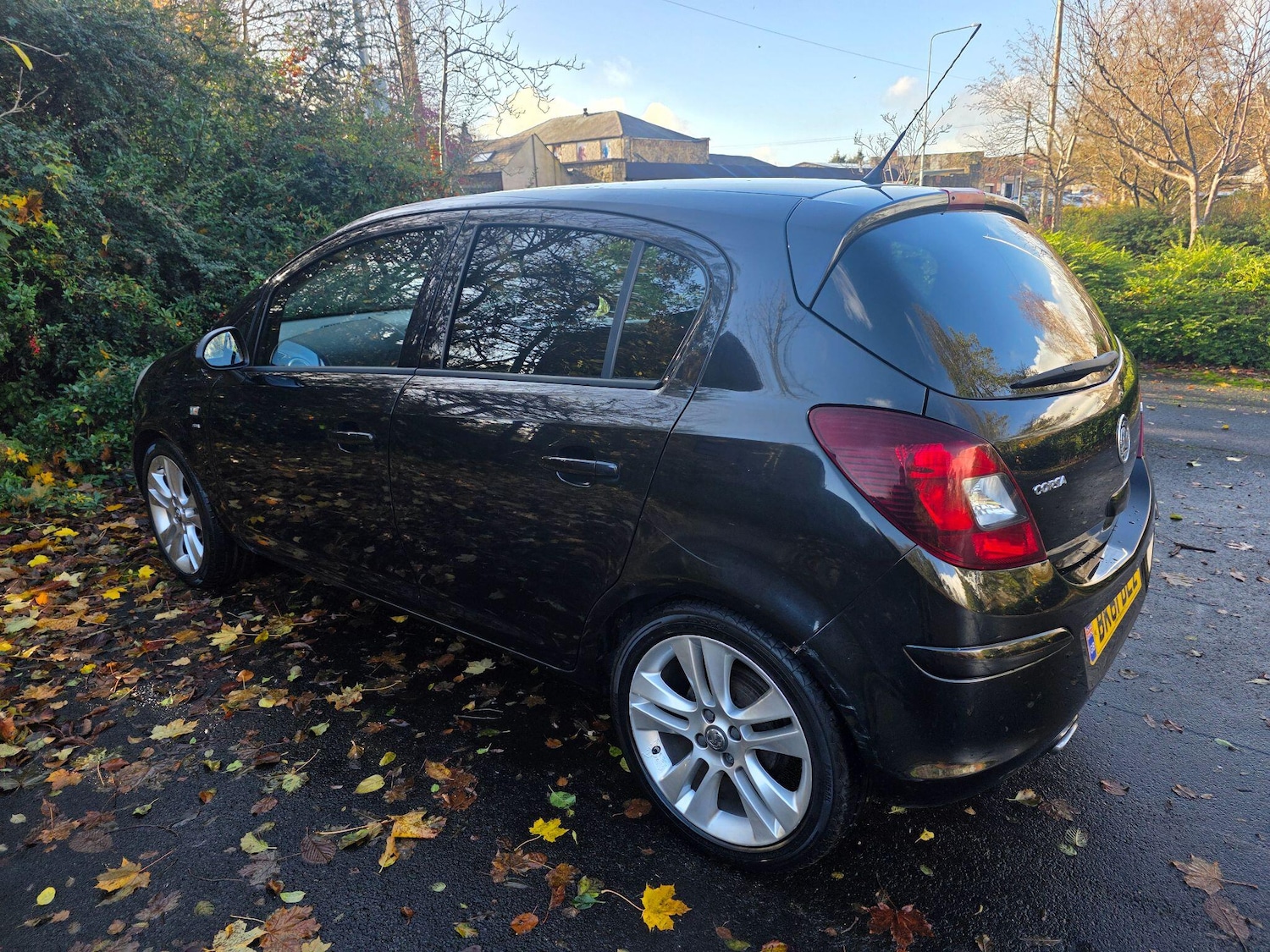 Used Vauxhall Corsa 2011 for sale - 76572324: Photo 5