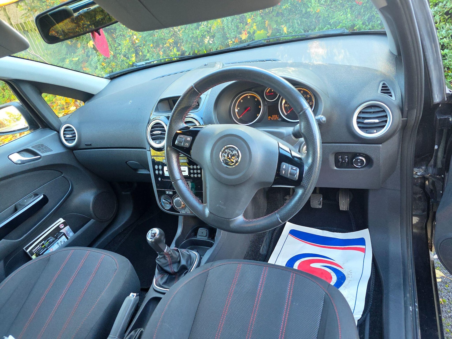 Used Vauxhall Corsa 2011 for sale - 76572324: Photo 9