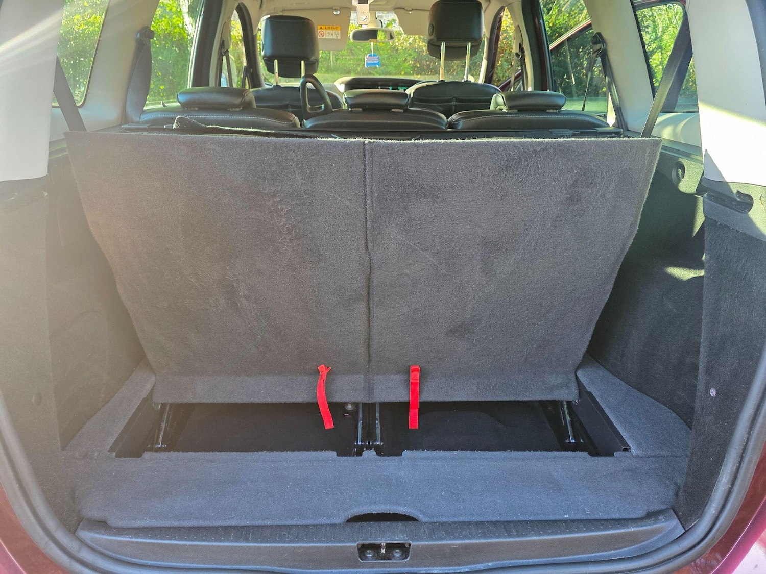 Used Renault Grand Scenic 2015 for sale - 76645392: Photo 11