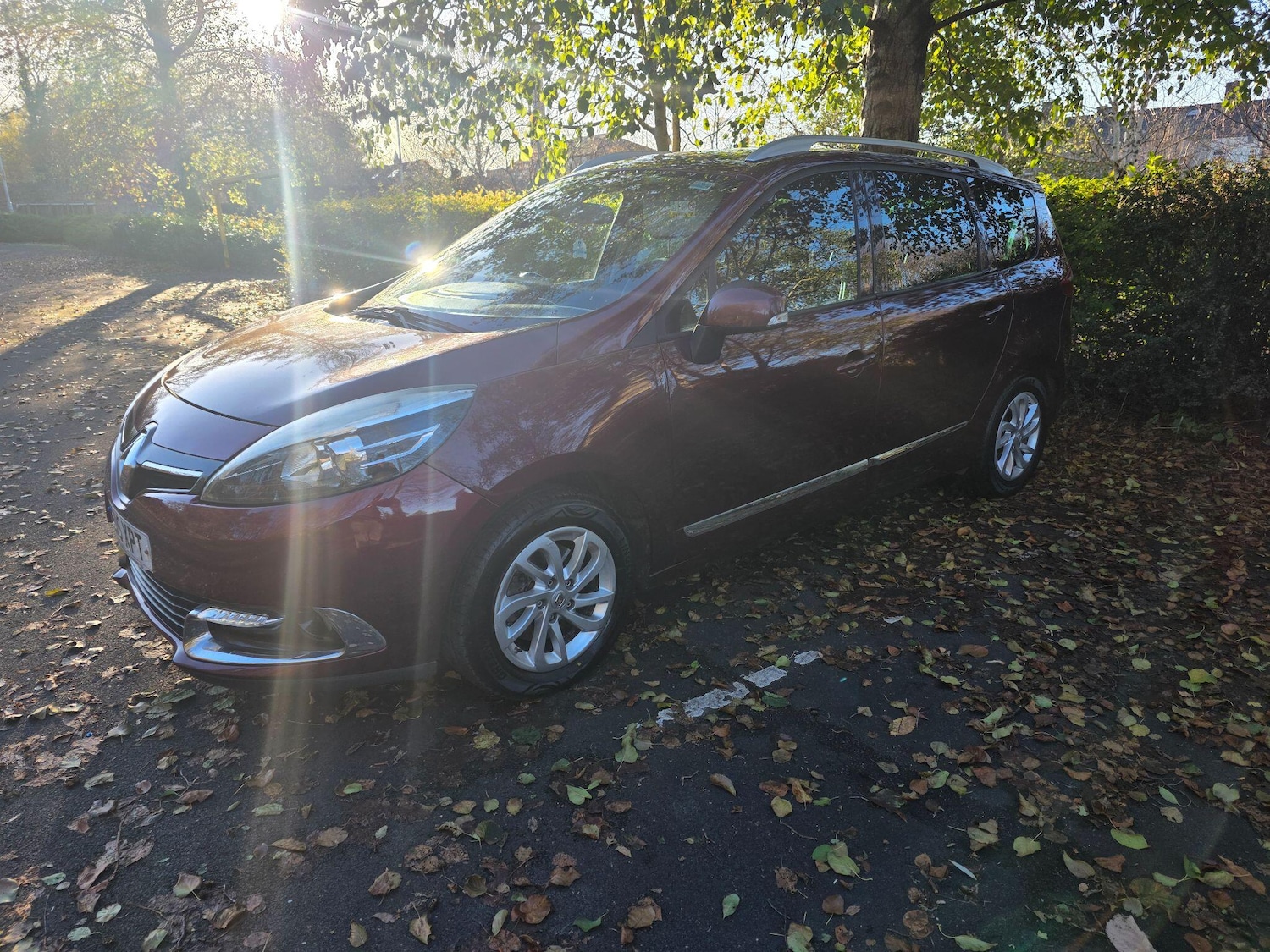 Used Renault Grand Scenic 2015 for sale - 76645392: Photo 4