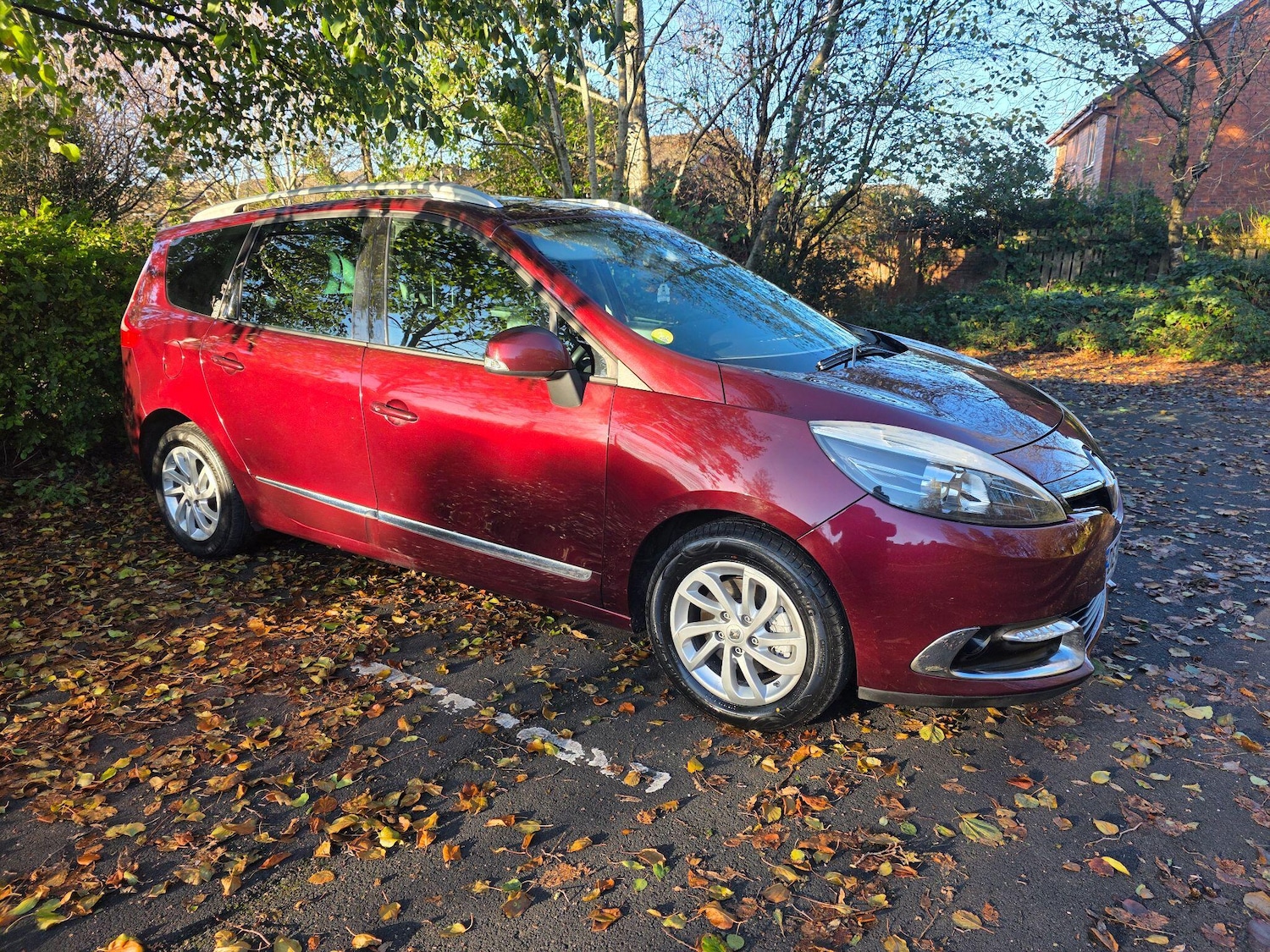 Used Renault Grand Scenic 2015 for sale - 76645392: Photo 8