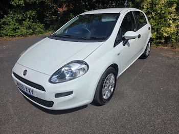 Used Fiat Punto 2015 for sale - 79590537: Photo