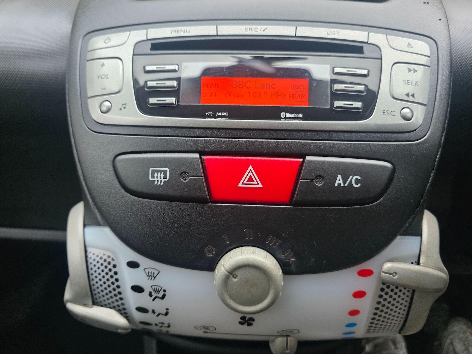 Used Toyota AYGO 2012 for sale - 76512271: Photo 13
