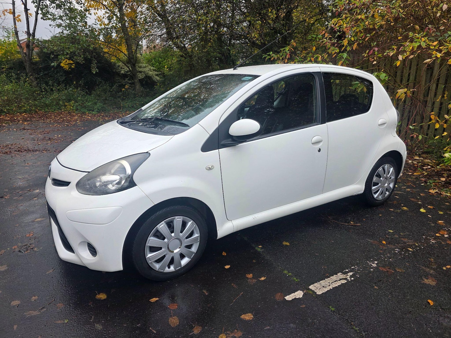 Used Toyota AYGO 2012 for sale - 76512271: Photo 4