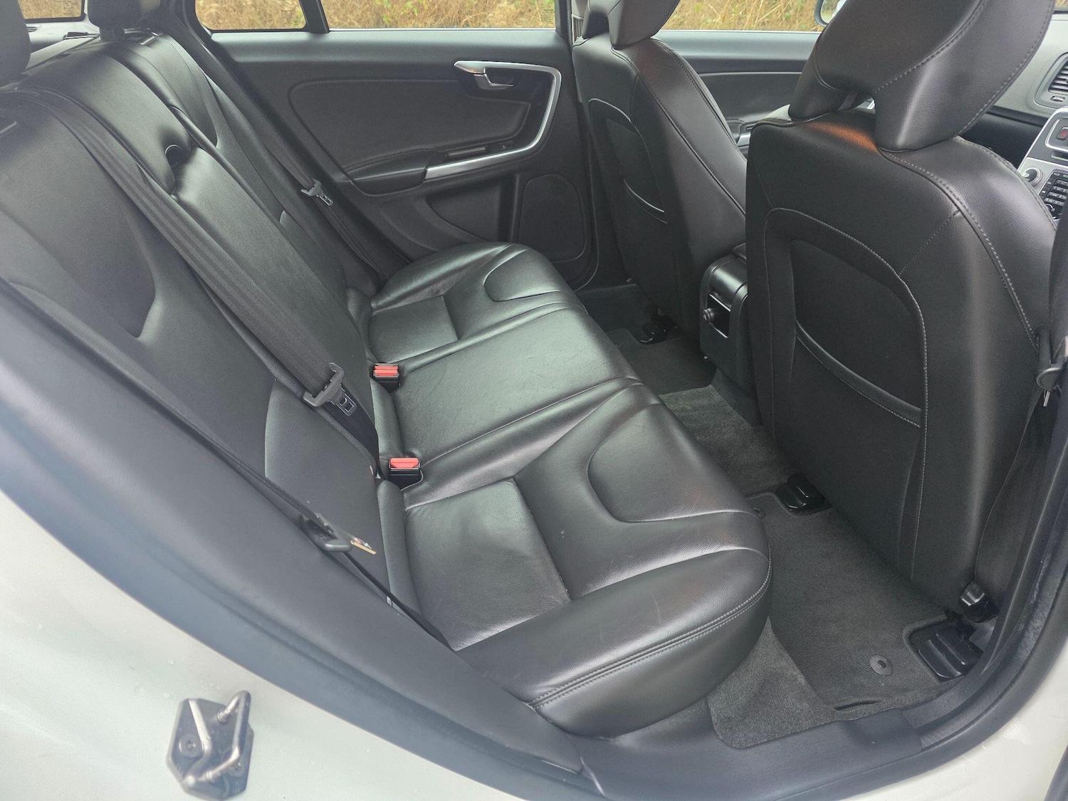 Used Volvo V60 2017 for sale - 77304934: Photo 10