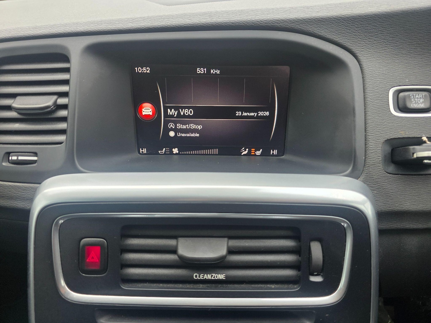 Used Volvo V60 2017 for sale - 77304934: Photo 14