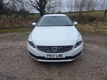 Used Volvo V60 2017 for sale - 77304934: Photo