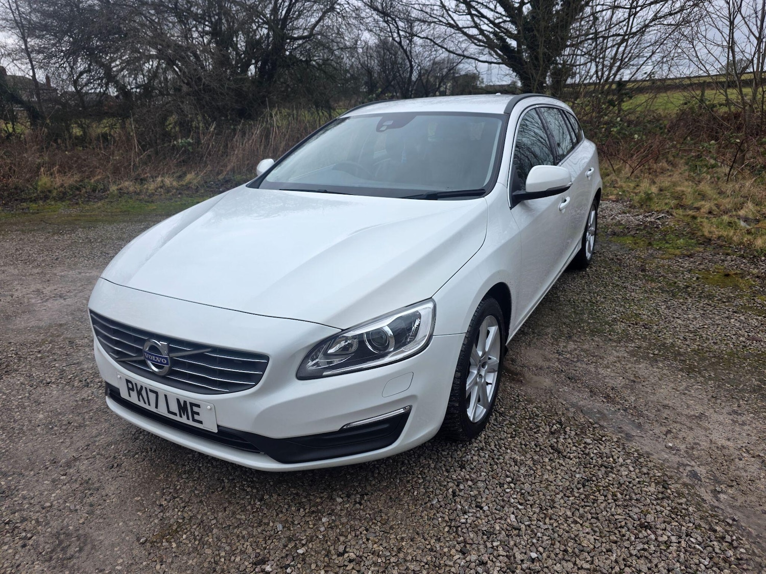 Used Volvo V60 2017 for sale - 77304934: Photo 3