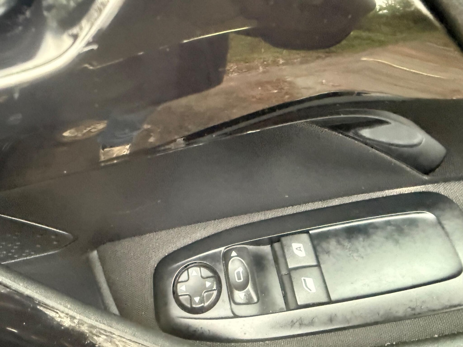 Used Peugeot 208 2017 for sale - 76728564: Photo 16