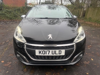 Used Peugeot 208 2017 for sale - 76728564: Photo
