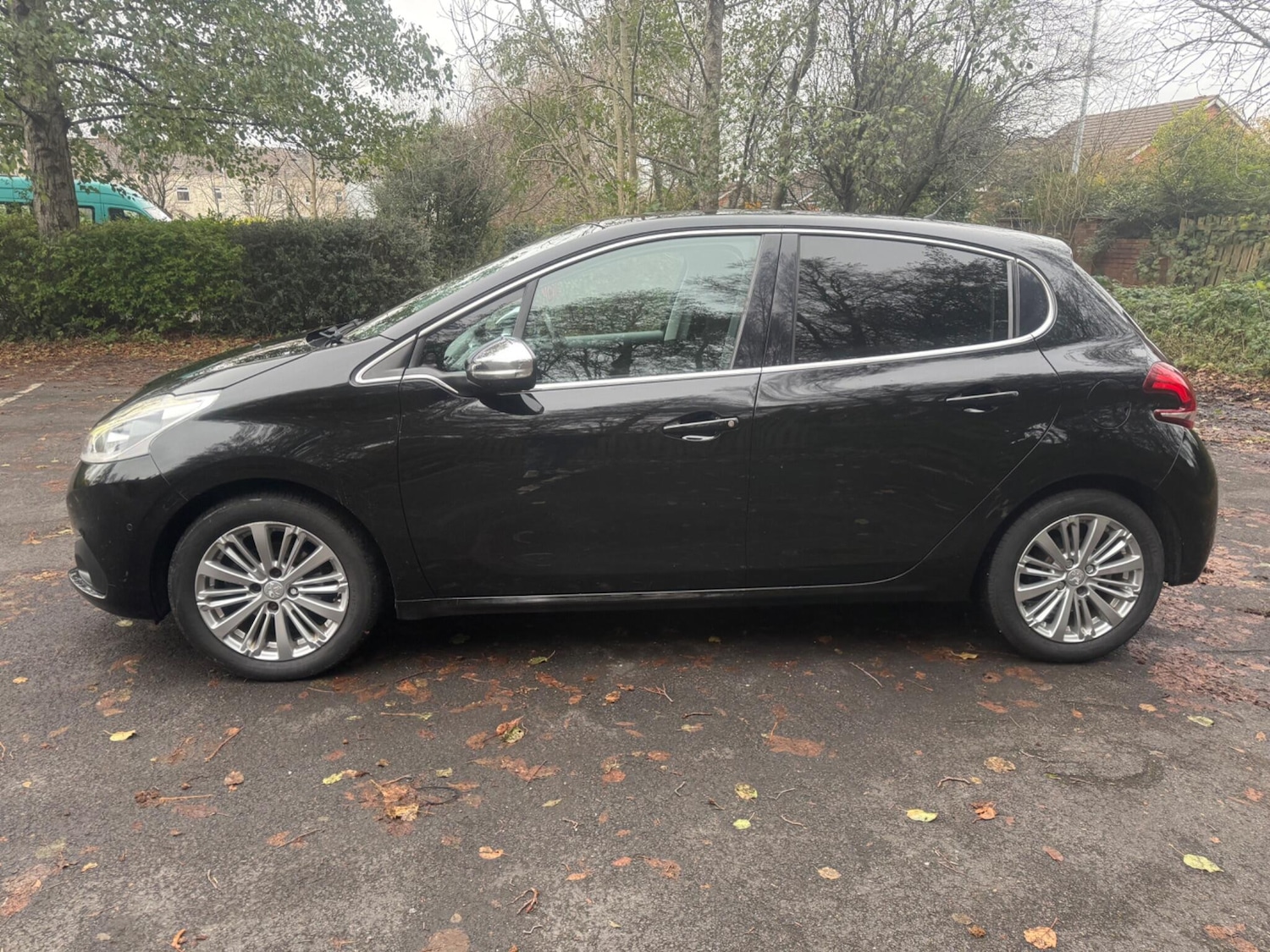 Used Peugeot 208 2017 for sale - 76728564: Photo 4