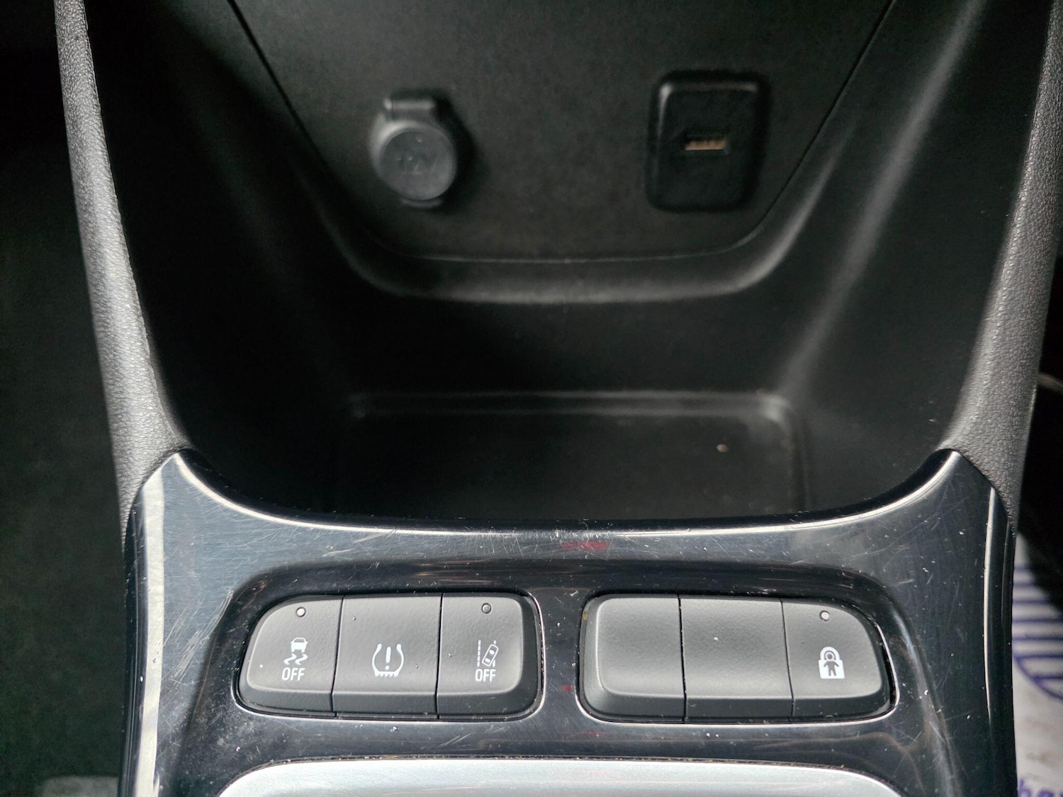 Used Vauxhall Crossland X 2018 for sale - 77883388: Photo 13