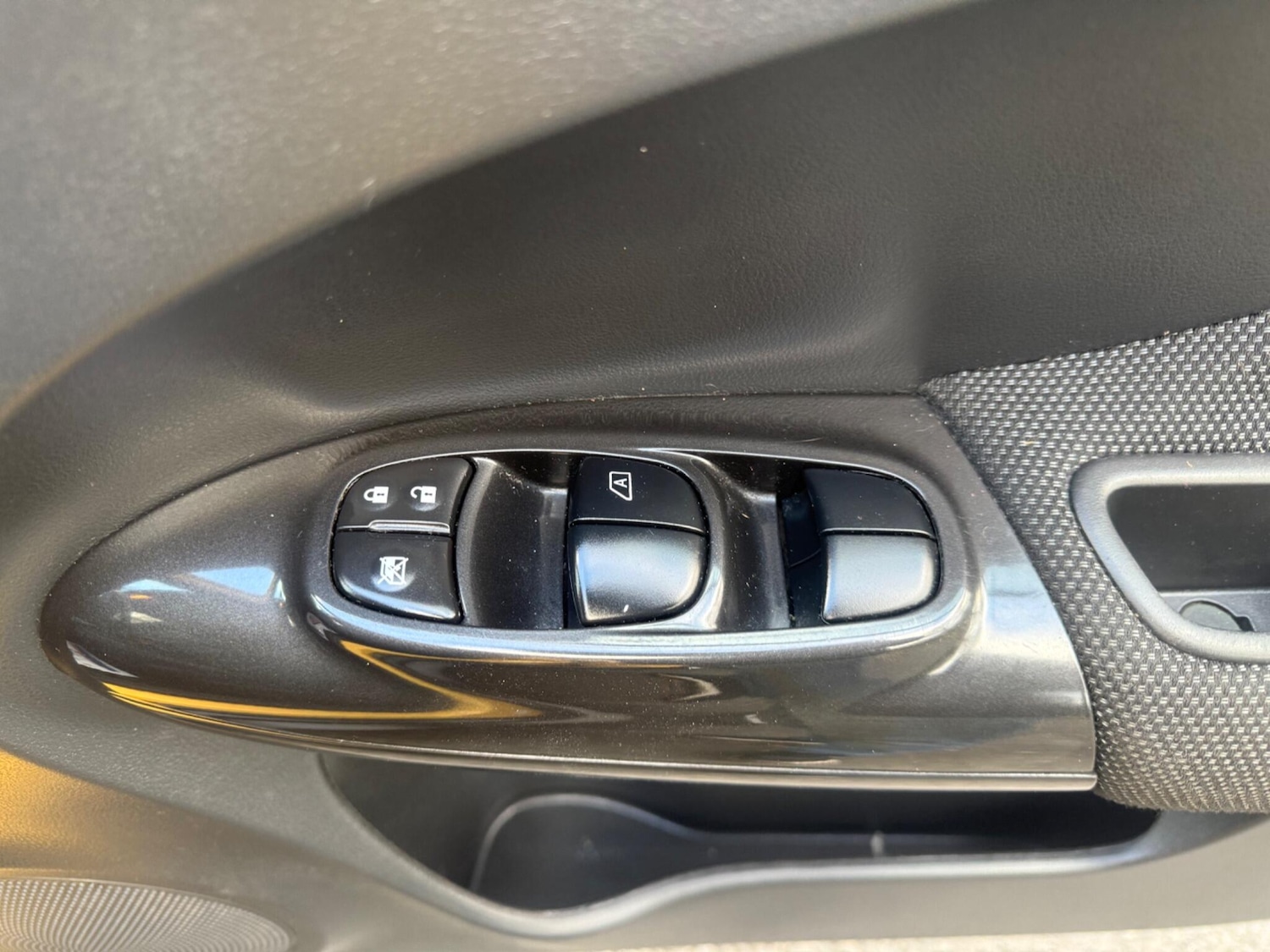 Used Nissan Juke 2016 for sale - 77315035: Photo 14