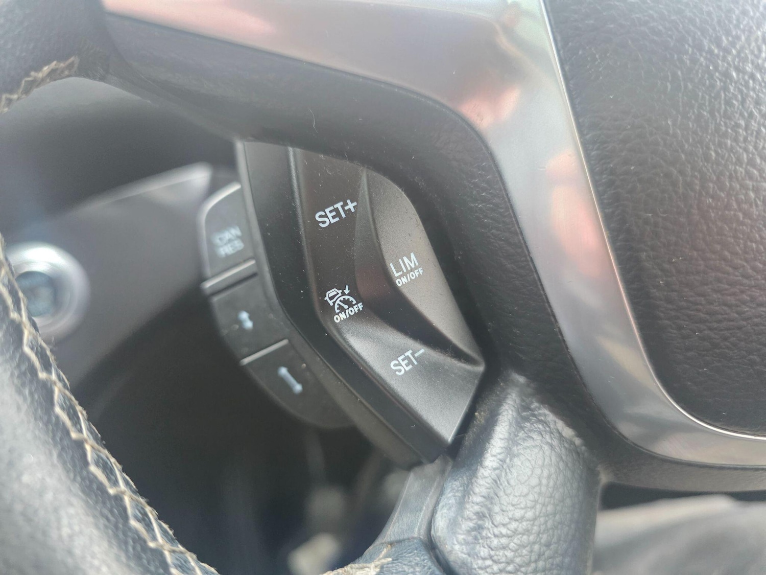 Used Ford Kuga 2015 for sale - 77305821: Photo 12