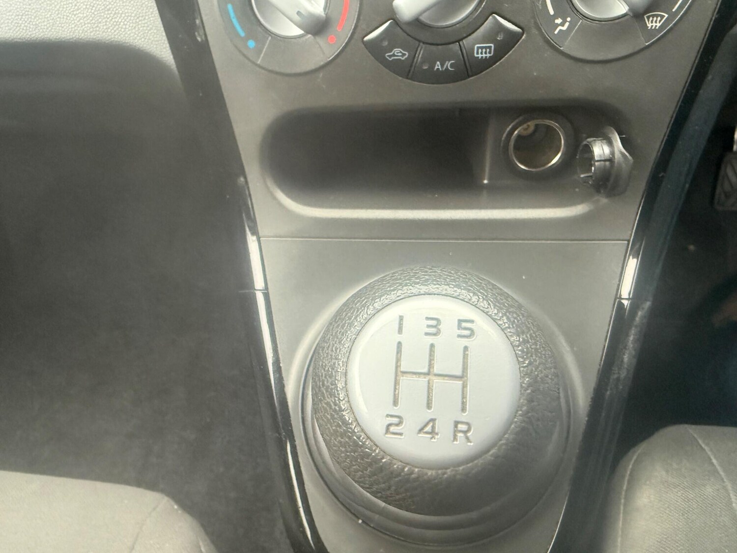 Used Suzuki Splash 2014 for sale - 76585316: Photo 15