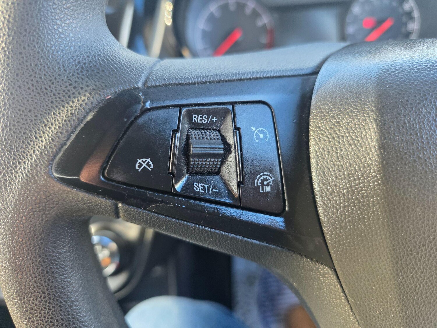 Used Vauxhall Viva 2015 for sale - 77358738: Photo 14