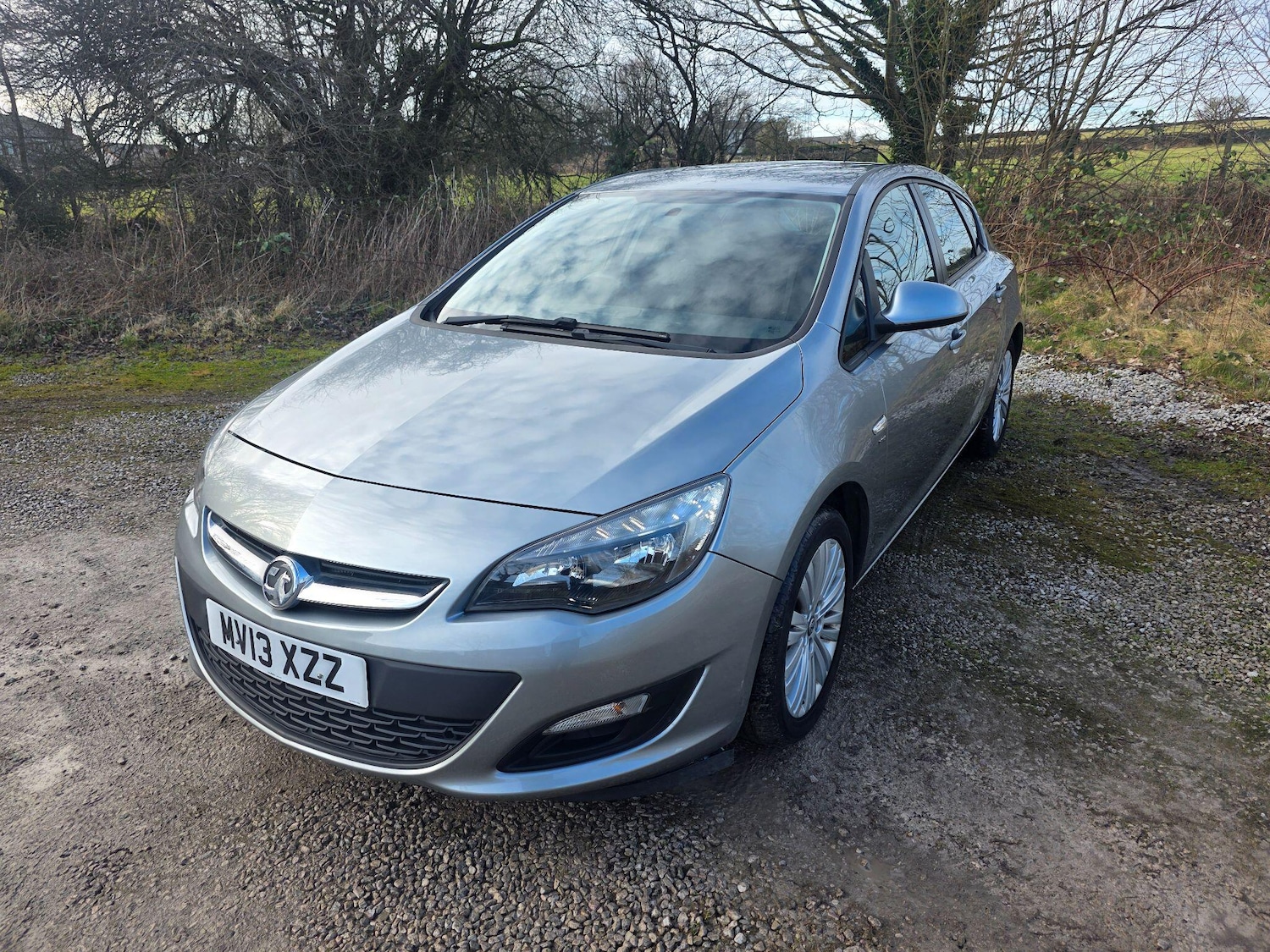 Used Vauxhall Astra 2013 for sale - 77359139: Photo 3
