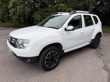 Used Dacia Duster 2017 for sale - 79677096: Photo